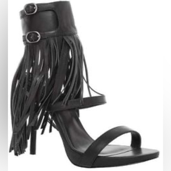 Max Studio Leon Max Shoes - PRICE DROP NWT $70 Leon Max | Black Leather Sandals - SZ 8| 38.5